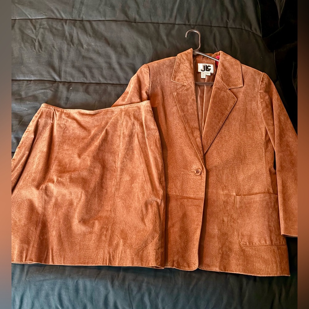 Vintage Rust Suede Blazer & Skirt Suit Set by JLC. Size Medium. Fully Lined 2Pcs